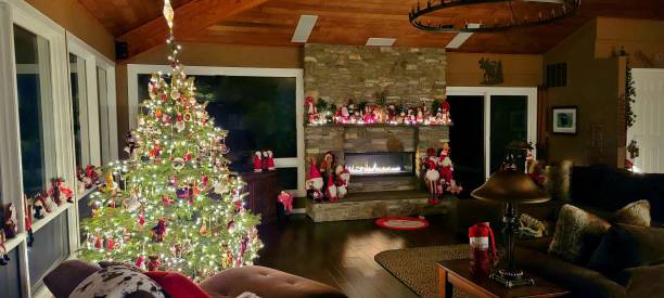 istock Incredible Blue Spruce Christmas Tree in a Log Cabin 1290339945
