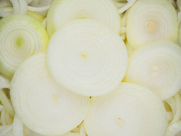 istock Sliced Rings of White Onion 1290439305
