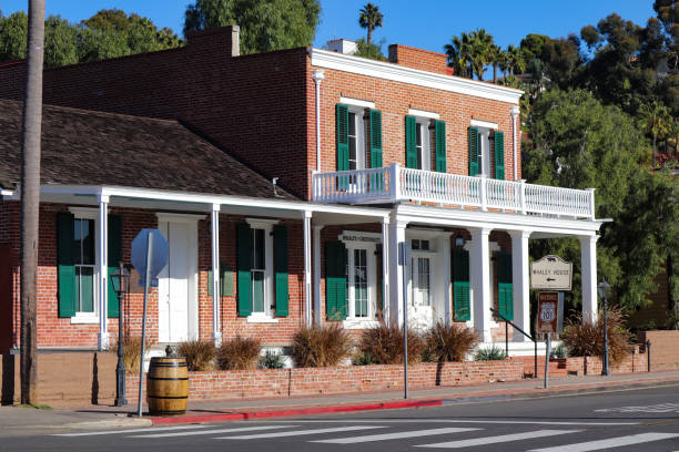 ホエリー ハウス - house san diego california old town architecture ストックフォトと画像