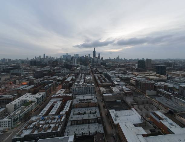 istock Aerial View of Chicago Skyline 1290520496