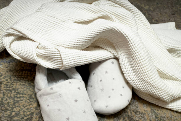 women's homemade slippers with a bathrobe - skeg imagens e fotografias de stock