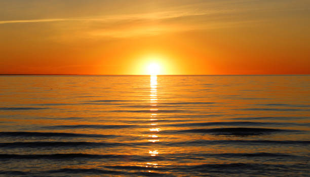 istock Sunset on the Lac St-Jean 1290559004