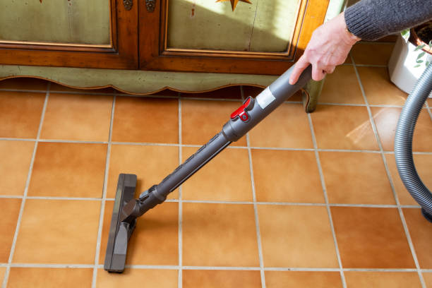 istock To vacuum a room 1290574211