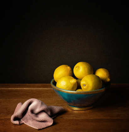 lemons in a blue bowl