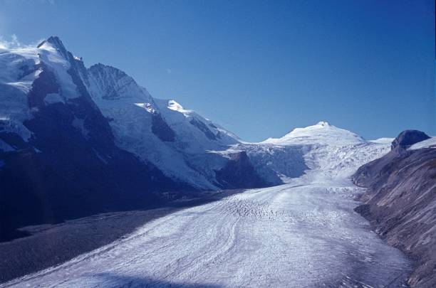 istock The Pasterze glacier with the Grossglockner 1290578652