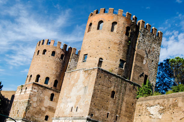 istock a walk along the Appian Way 1290651899