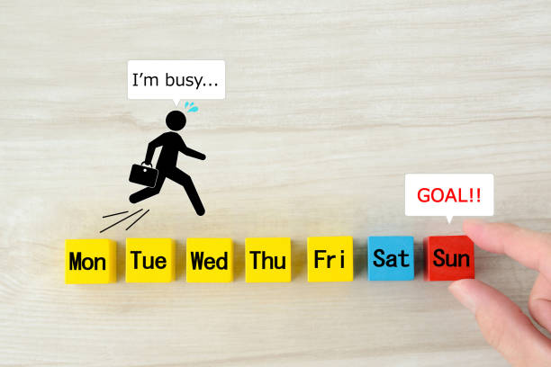istock Businessman's schedule for week images 1290658044