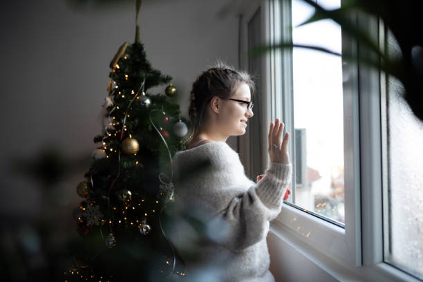 istock Saying hello from the distance 1290705851
