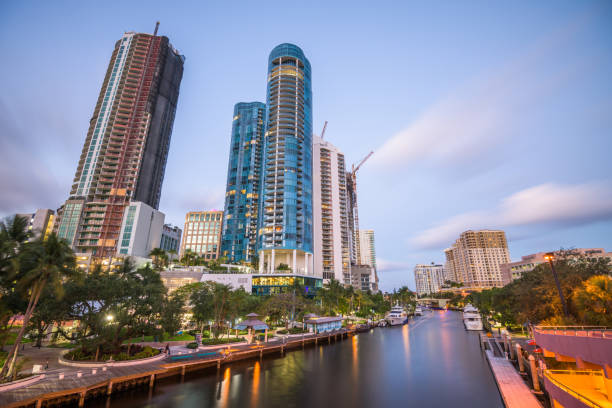 istock Ft. Lauderdale, Florida, USA cityscape 1290717020