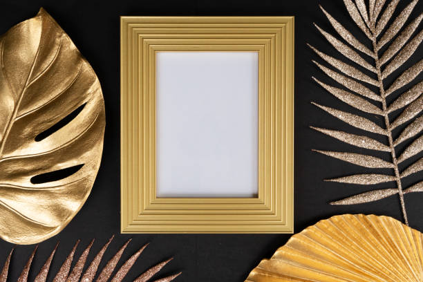 istock black and gold mok up frame 1290718746
