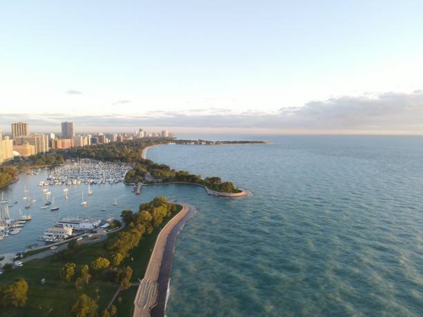 istock Aerial View of Chicago Skyline 1290719449