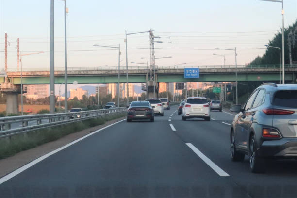 istock motor vehicles driving on the eastern Seoul highway 1290803994