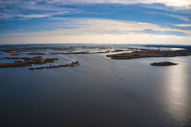 istock Irresistible floods on the Samara river on the dnieper in the evening light 1290831944