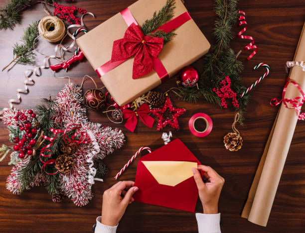 istock Finishing up a Christmas card 1290877786