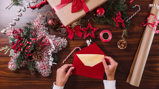 istock Finishing up a Christmas card 1290877845