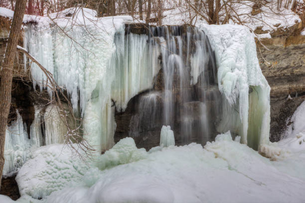 istock Rock Glen Falls in Ontario, Canada in winter 1290877901