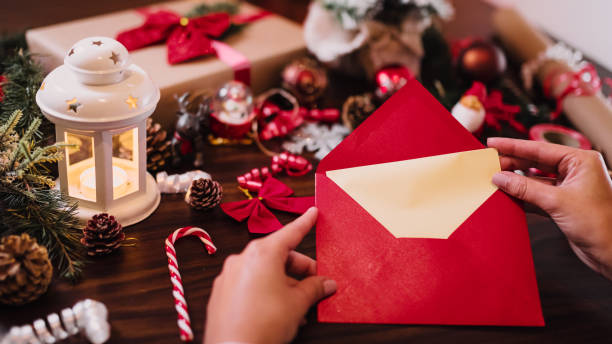 istock Finishing up a Christmas card 1290877995