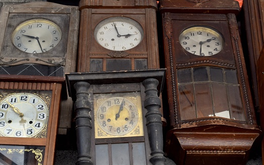 Old clocks for sale in a flee market