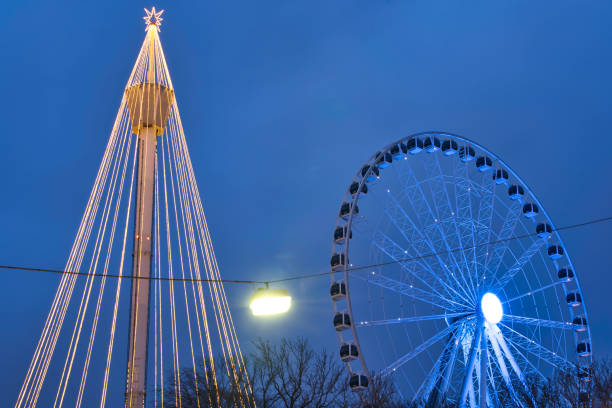 istock Gothenburg Christmas Tree and Ferris Wheel 1290923569