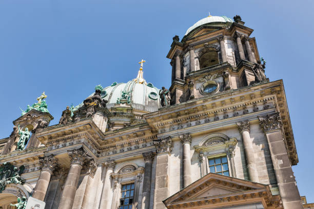 cathedral berliner dome on museum island in berlin, germany. - berlin cathedral berlin germany museum island sunlight imagens e fotografias de stock