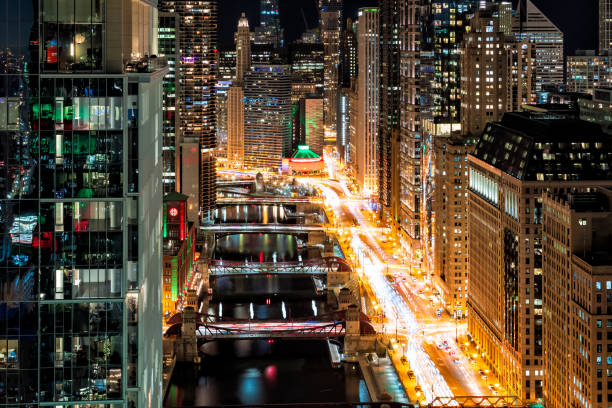 istock Chicago Riverwalk Traffic - Aerial View 1291051160