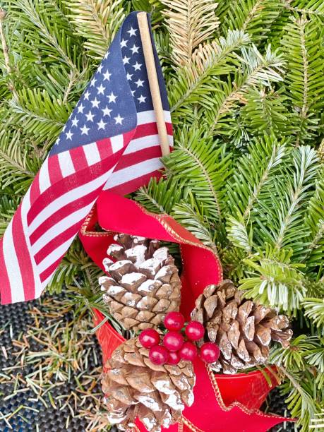istock Christmas flower arrangments 1291130955