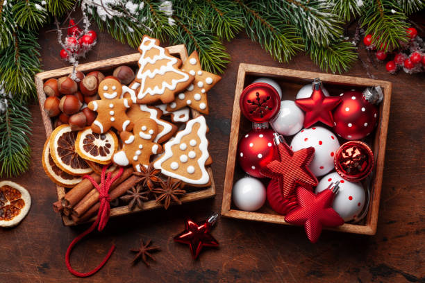 istock Christmas card with gingerbread cookies and decor 1291148347