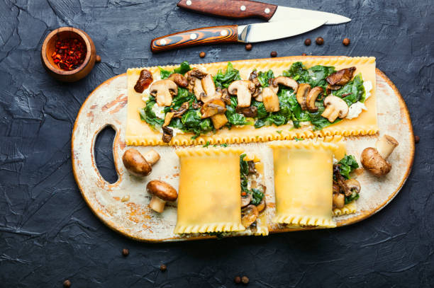 istock Traditional Italian lasagna 1291155751