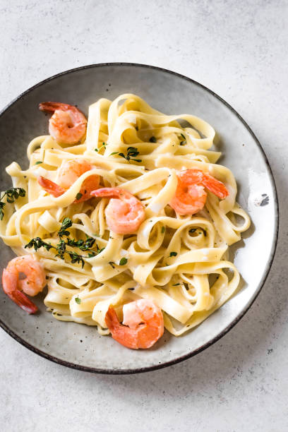 istock Shrimp fetticcine pasta 1291167301