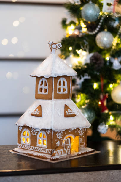 istock homemade Gingerbread Hous 1291169871