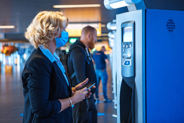 istock Corona practices for a female airport traveller 1291180674