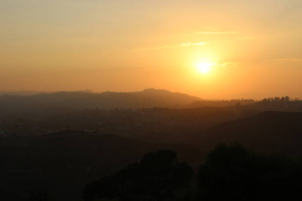 istock Sunset over the hollywood hills 1291196436