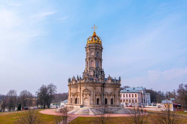 kościół znamenskaya w dubrovitsy, region moskiewski, rosja - podolsk zdjęcia i obrazy z banku zdjęć