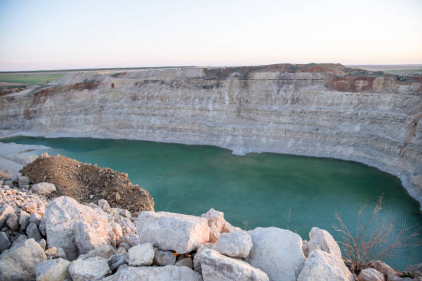 istock place of mining. gypsum canyon filled with fire 1291209789