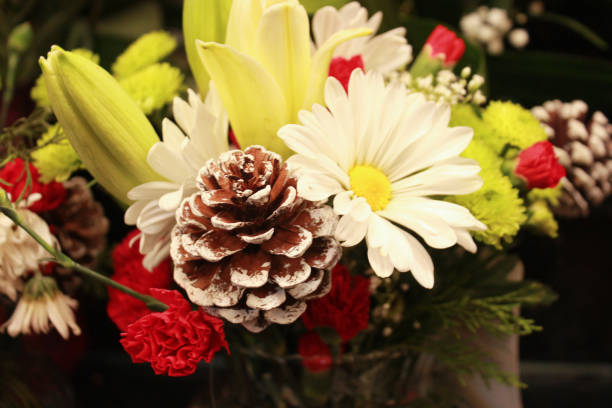 istock Flower Bouquets and Flower Arrangements 1291240469