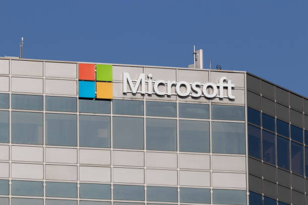 microsoft sales office. microsoft plans for a future beyond the xbox, surface and cloud computing. - video game pc sign portable information device imagens e fotografias de stock