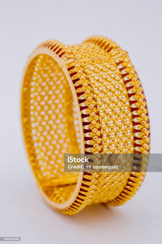Gold Jewellery Stock Photo Isolated On White Background Stock Photo - Download Image Now - iStock Gold Jewellery Stock Photo Isolated On White Background Stock Photo - Download Image Now - iStock