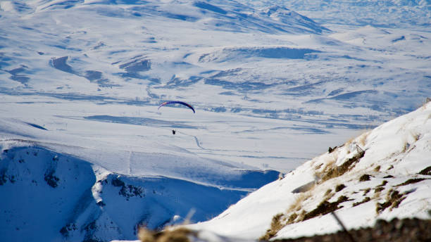 istock Paragliding in Palandoken ski resort 1291365005