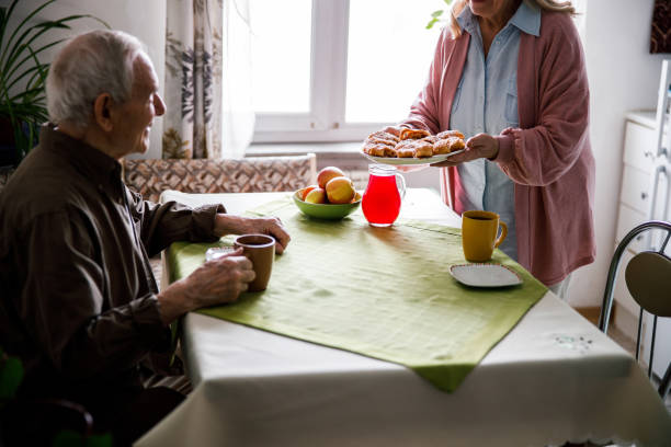 istock Woman treating her husband with apple pie 1291374320