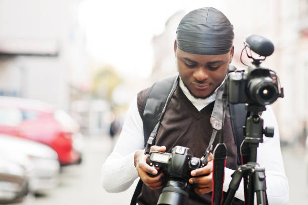 vidéaste africain professionnel - do rag photos et images de collection