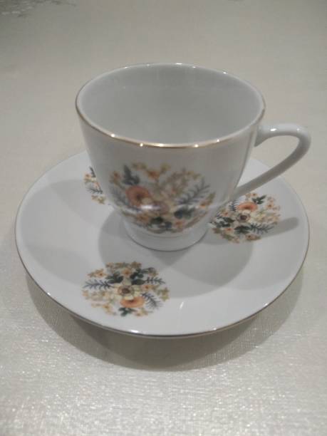 istock sculptures and some cups and items used in the kitchen 1291440510
