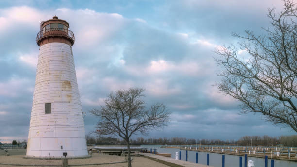 istock Windsor, Ontario - Lighthouse & Marina (Lakeview Park Marina) 1291486090
