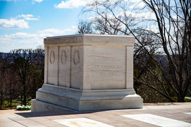 istock Tomb of the Unknown Soldier 1291500519