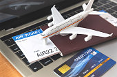 flugtickets-und-p%C3%A4sse-in-der-n%C3%A