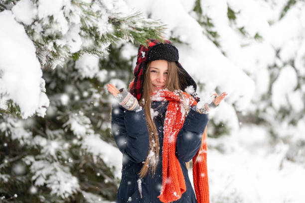 istock Girl with woolen cap 1291540320