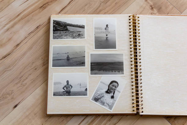 Libro De Recuerdos De Parejas - Banco de fotos e imágenes de stock - iStock Libro De Recuerdos De Parejas - Banco de fotos e imágenes de stock - iStock