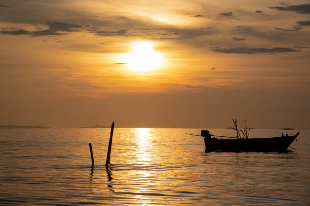 istock Beautiful sunset at sea. 1291582998
