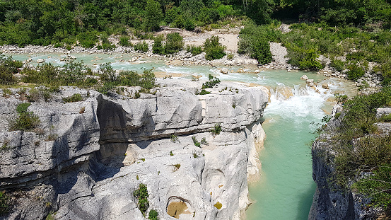 The site is called Pont de la Cerise.