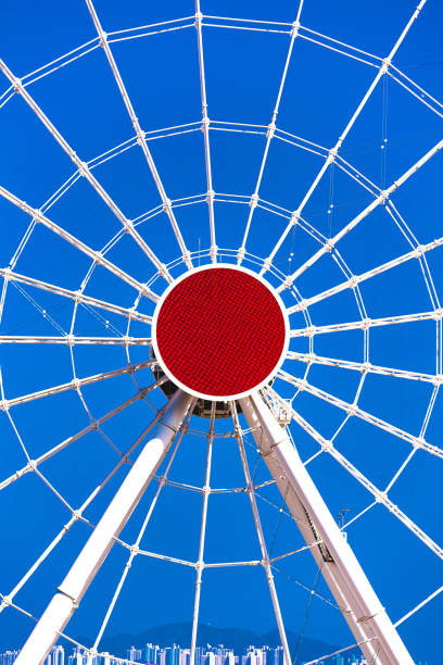 ferris wheel against the blue sky close up - costume stage costume sunlight carnival imagens e fotografias de stock