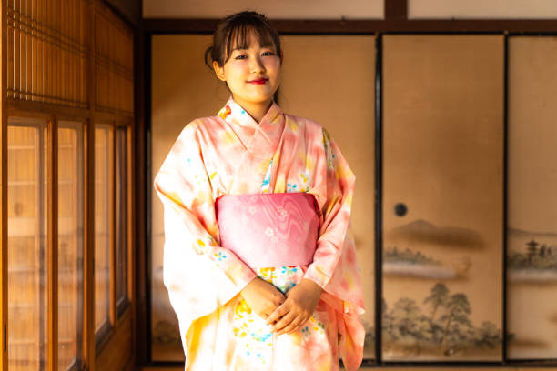 istock Yukata woman 1291638147